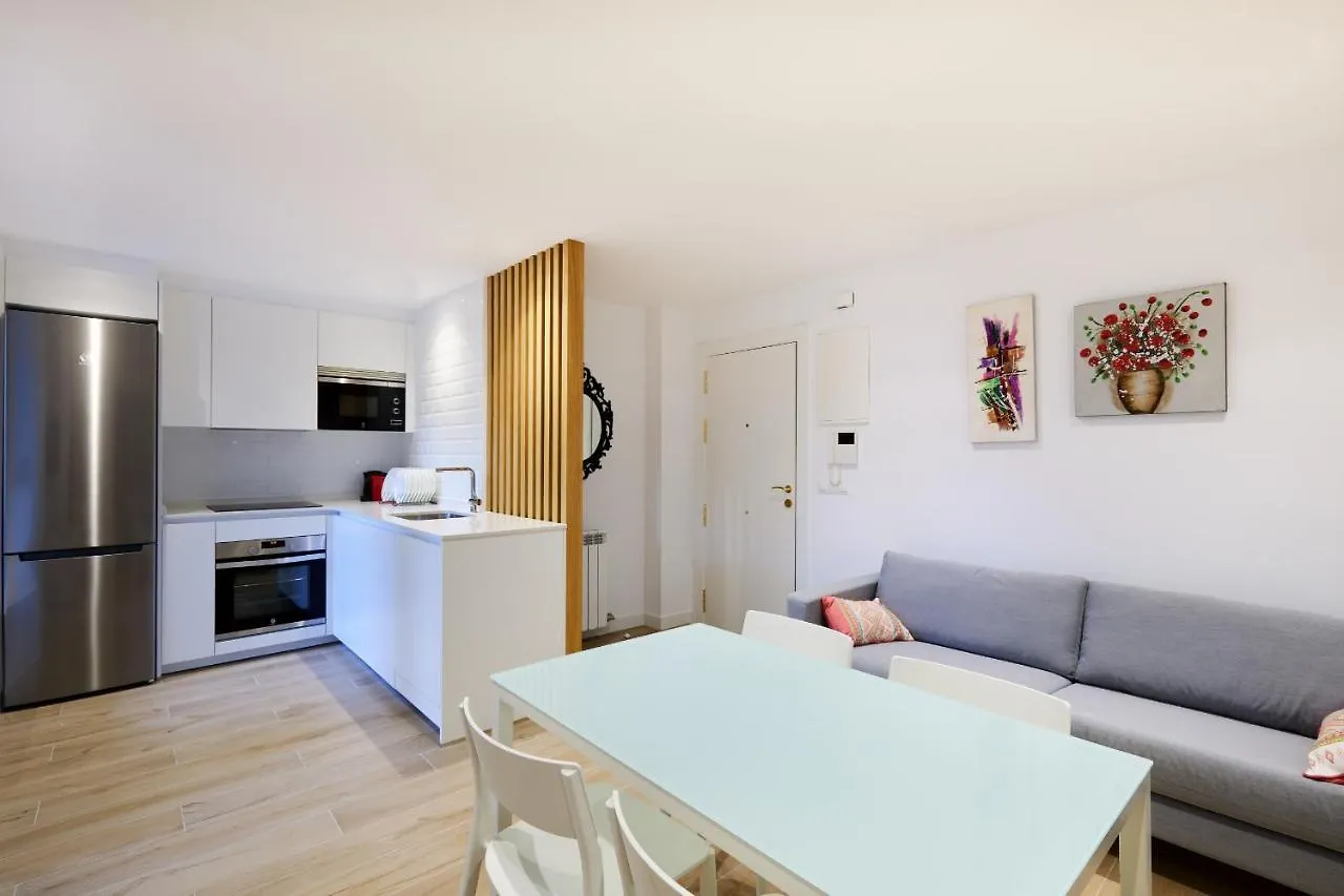 Clinica Universitaria Y Hospitales Por Tuapartamento Pamplona Apartment